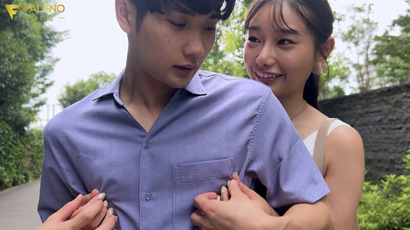 【痴女】 「お外で勃起して恥ずかしくないの？」彼女持ちのM男クンを寸止...