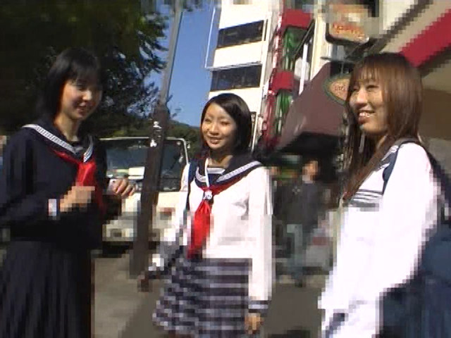 ＜痴女＞ 女子校生が素人男を連れ込み即尺即SEXぶっちぎり 【DUGA...