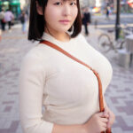 【痴女】 高知の田舎っぺ爆乳素人さん 遥香/20歳/Hカップ ～地味な顔して痴女という衝撃～ ＜FANZA＞