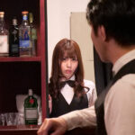 【痴女】 「店長、今日は帰らせないから…」時短営業逆NTR 閉店後、妻に隠れて密になる2人。子宮に擦り付けイキ狂う腰使いに何度も何度も中出ししてしまった僕… 朝日奈かれん ＜FANZA＞