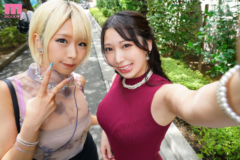 【痴女】 M男クン家にデカ尻ギャルGOGOデリバリー！「W巨尻プレス杭...