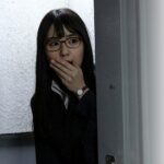 【痴女】 いきなり全裸入室で即プレイのデリヘルを呼んだところを隣のお姉さんに目撃されてしまった結果、毎日全裸でやってくるようになり… 何度も、何度も即ハメ中出ししまくった。 つぼみ ＜FANZA＞