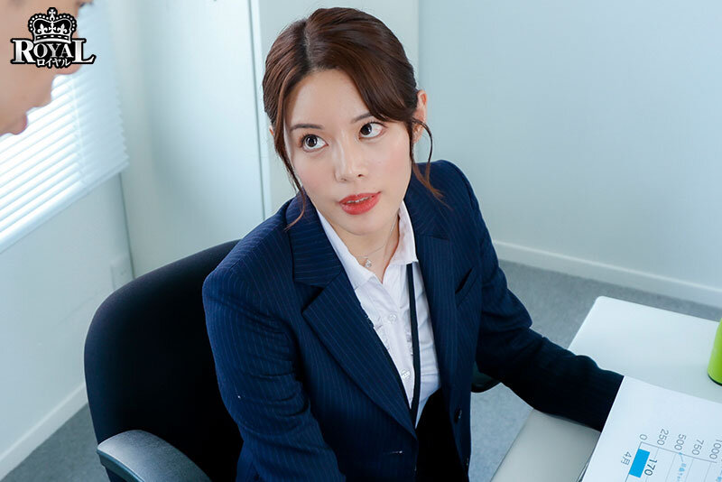 【痴女】 普段は厳しいのに二人きりになると…微笑んでチ○ポを欲しがる甘...