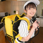 【痴女】 【VR】「恥ずかしいからこの泡は見ないで◆」可愛すぎるビールの売り子ちゃんと自宅で乾杯SEX！マン汁が泡になるまで激ピス騎乗位 葵みれい ＜FANZA＞