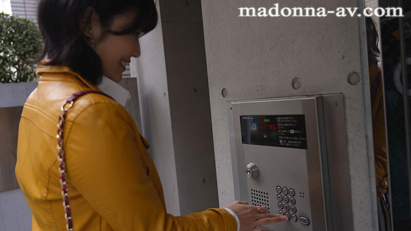 【痴女】 衝撃の略奪『寝取り』痴女ドキュメンタリー！！ これから新婚M...