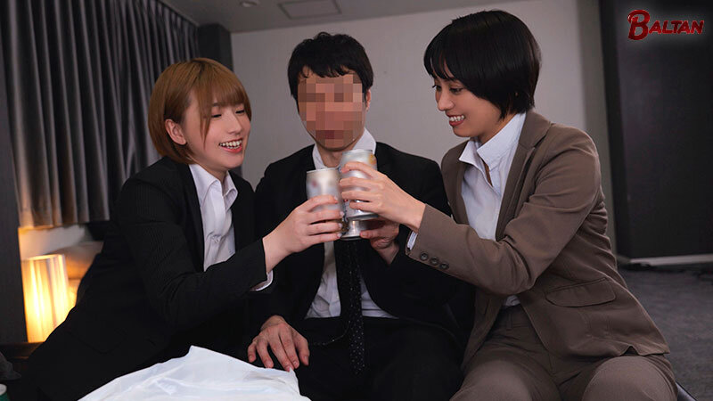 【痴女】 メチャクチャ酔っぱらったヤリマン部下にホテルに連れこまれて無...