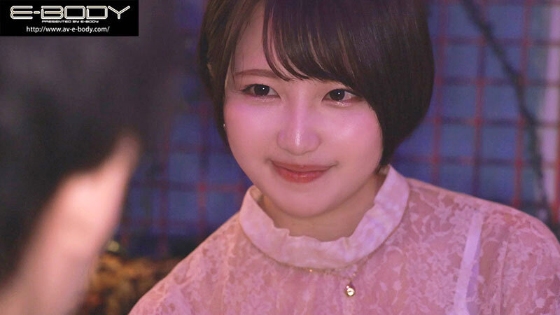 【痴女】 清楚な女子大生と思われてますが実は童貞を調教して自分色に染め...