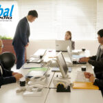 【痴女】 嵐の夜、会社に閉じ込められた女上司と二人きり 成宮いろは ＜FANZA＞