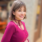 【痴女】 【ぷにゅぷにゅ♪】陽キャめちゃギャル人妻28歳。ど淫乱ビッチ妻がデカチンファックでハメ潮イキ潮スプラッシュクレイジーNTRファック！！【乳首えっろ】 ＜FANZA＞