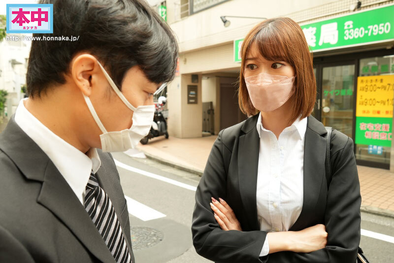 【痴女】 僕だけが知っている女上司の裏顔。 会社ではニコリともしないの...