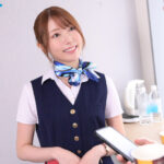 【痴女】 台風で便は欠航…CAと機長、相部屋で一泊… 飛べなくなった客室乗務員は暇を持て余し機長を翌朝まで喰い痴女った。 西宮ゆめ ＜FANZA＞