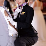 【痴女】 人生最良の日にまさかの結婚式逆NTR 新婦の目を盗み新郎をこっそり誘惑し寝取る美人ウェディングプランナー 明里つむぎ ＜FANZA＞