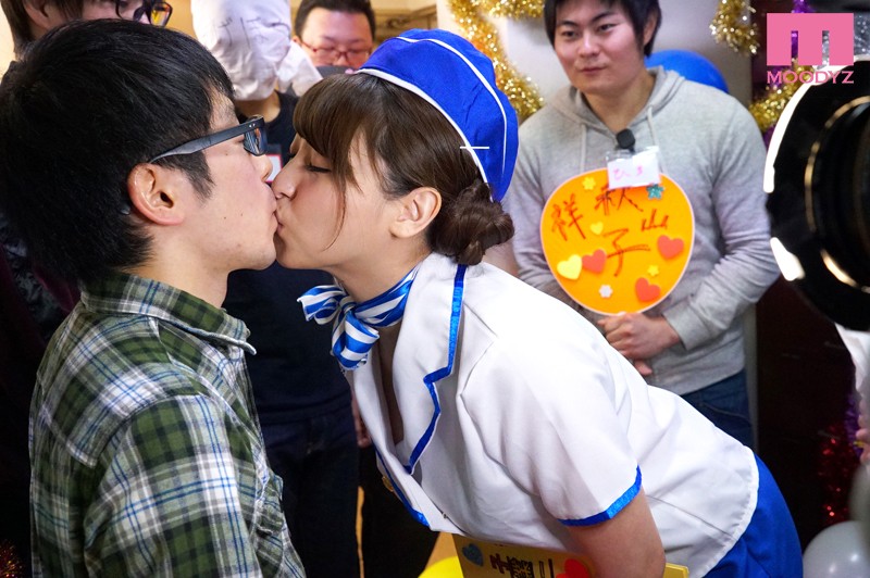 【痴女】 痴女とイク！童貞筆おろしパコパコ合宿 秋山祥子 ＜FANZA...