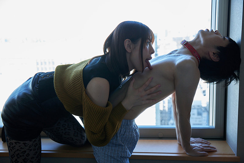 【痴女】 「ねえ…今日だけは私に乳首を好き勝手させてよ…。」空が回って...