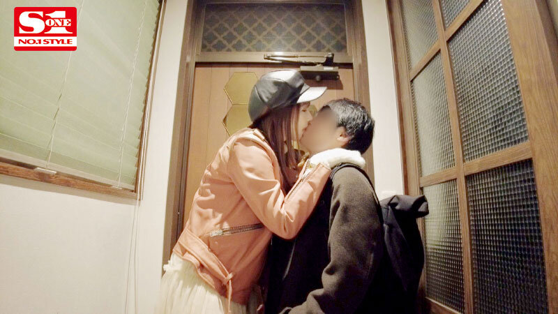 【痴女】 ガチ二人きり！！三上悠亜から20時間犯●れ続ける都内某所でリ...