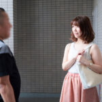 【痴女】 隣人妻の淫らな恩返し スケ透けのミニスカートで誘惑されて… 中野真子 ＜FANZA＞