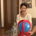 【痴女】 「私みたいなおばちゃんでホントにいいの？」若い男の子が完熟おば様を部屋に連れ込みあの手この手で口説いて中出しセックスするビデオ Vol.5 ＜FANZA＞