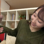 【痴女】 背が高くてスレンダーなチ●ポ好き美人OL オヤジピストンで腰がワナワナ連続ハメ潮吹きファック！ 咲野瑞希 ＜FANZA＞