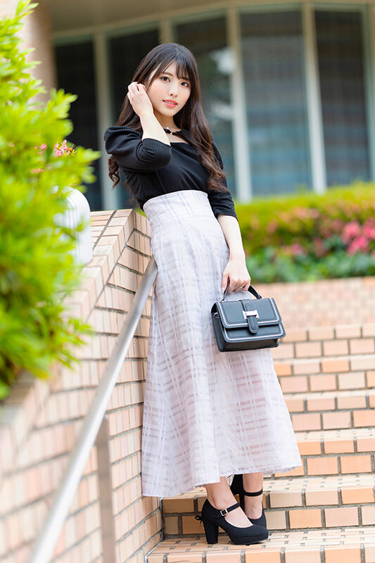 【痴女】 【アイドルフェイス痴女奥さま】童貞大好き変態人妻ちゃん（28...