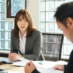 【痴女】 「課長、一緒にぶっ飛びません？」 逆キメセク痴女子社員 出張先の相部屋で昇天する2人… 岬ななみ ＜FANZA＞