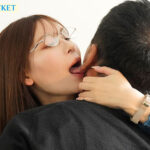 【痴女】 真面目で大人しい図書館司書の明里さんはとんでもなく歪んだ性癖の変態ドS痴女でした…。 明里つむぎ ＜FANZA＞