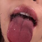 【痴女】 密着して舐め尽くす むしゃぶり唾液痴女 香坂紗梨 ＜FANZA＞