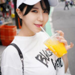 【痴女】 SNSで知り合った最強クビレのボインちゃんは、男の顔に潮吹きすることを至上の喜びと感じる神乳痴女ビッチでした（汗） カレン（H-cup） ＜FANZA＞