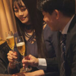 【痴女】 極美女CAになった幼馴染に再会、驚き、興奮からの1泊2日で痴女られデート 明日葉みつは ＜FANZA＞