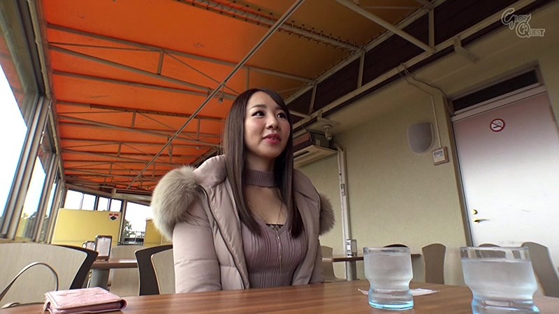 【痴女】 自慢のBODYを惜しげもなく晒すスケベ女とのエロエロ温泉デー...