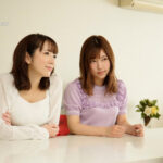 【痴女】 彼女にセフレがいるのがバレちゃったボク… 10発抜いたほうが本命彼女の射精させまくりスワッピング！彼女とセフレのセクテク競い合い中出しハーレム逆3P 小花のん さつき芽衣 ＜FANZA＞