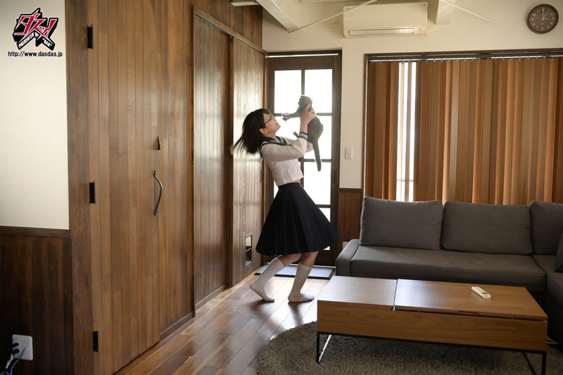 【痴女】 やった～！？ 両親が3日間旅行で家に居ないHしたがり幼馴染が...