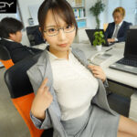 【痴女】 地味眼鏡OLだけど…巨乳でスケベで痴女だったら興奮してくれますか？ 莉々はるか ＜FANZA＞