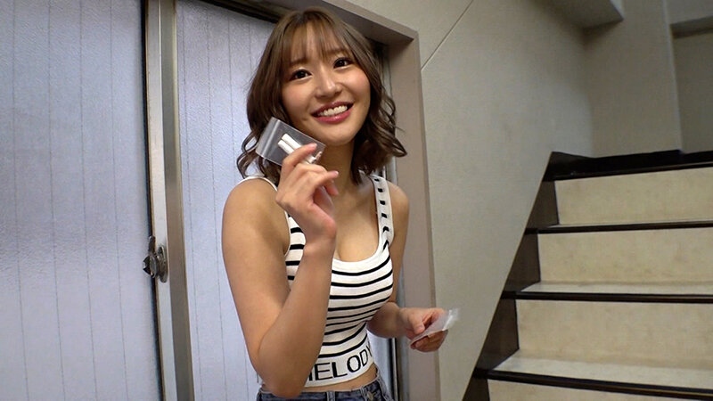 【痴女】 催淫ハーブ屋の美人店員は性欲剥きだしチ○ポ中毒！焚いて吸って...