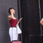 【痴女】 【視●4P】あさみちゃんに革命を。デカ乳輪がエロい淫乱看護師！視られて感じる痴女に3チ●コで徹底責め！！手コキ＋パイズリ＋エロ舌搾精！視線に囲まれデカマラピストンで絶頂。痴女特製おもてなしフルコースを味わえッ！！w【しろうと変態革命18人目】 長瀬麻美 ＜FANZA＞