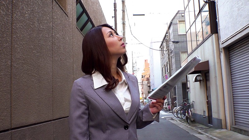 【痴女】 訪問先でおもちゃの実演販売をするトップセールスレディ 枢木み...