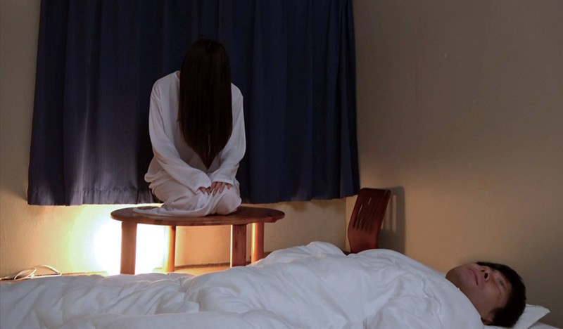 【痴女】 取り憑かれた住人 事故物件の女幽霊 「珍・宝・挿・入・射・精...