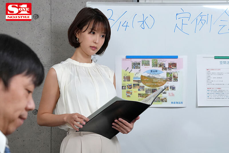 【痴女】 キレイ系‘女上司’とカワイイ系‘女部下’との社内2股がバレて...