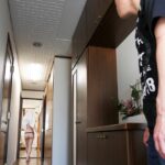 【痴女】 え…お姉さん！？ 彼女と間違って即ズボ 突然のチ○ポに発情して中出しを求め続けられた僕。 深田えいみ ＜FANZA＞