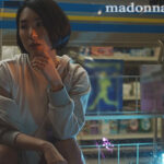 【痴女】 AM 02:00 深夜のコンビニ。 駐車場でほろ酔う人妻に、夜勤の僕は唇を奪われて―。 舞原聖 ＜FANZA＞