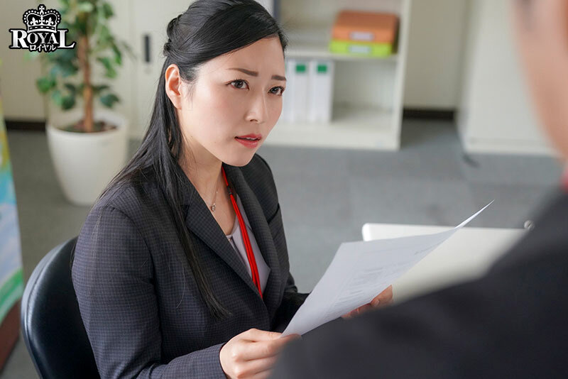 【痴女】 普段は厳しいのに二人きりになると…微笑んでチ○ポを欲しがる甘...