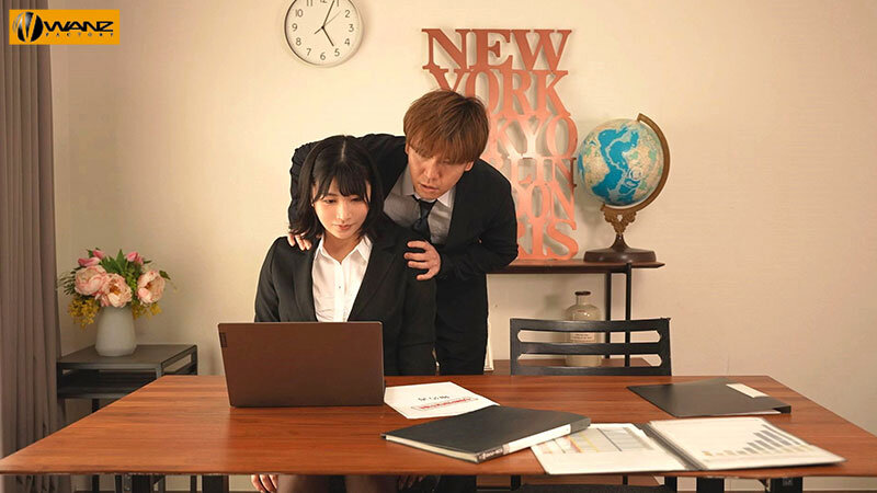 【痴女】 終電を逃した地味巨乳の後輩を連れ込みヤルつもりが…ほろ酔いで...