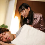 【痴女】 発情した私は夫の部下にノーブラ胸チラ誘惑 吉根ゆりあ ＜FANZA＞