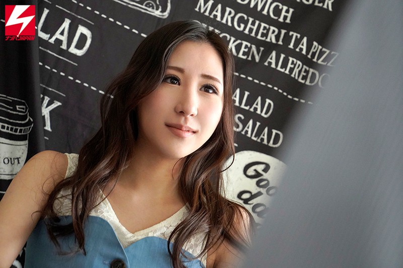 【痴女】 京都にある某一流企業の美人受付嬢えみさん（22歳）Mで有名な...