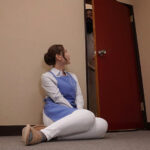 【痴女】 引きこもり自立支援センター 子供部屋おじさんの大量シコティッシュを見かねてチンカスだらけのニートチ●ポでさえ笑顔で性サポートしてくれる優しい巨乳職員のお姉さん 佐山愛 ＜FANZA＞