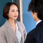 【痴女】 「終電なくなっちゃったね…じゃあウチくる？」終電を逃して旦那さんが出張中の女上司の家にお泊まり不倫、誘惑発情された僕は興奮して朝までハメ続けた 美咲かんな ＜FANZA＞