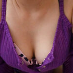 【痴女】 「お兄さん、私の胸チラチラ見てたでしょ？」エアコン修理に来た作業員をおっぱい誘惑 ふわトロ癒されGcup なぎさ （メスガキ22） 白石なぎさ ＜FANZA＞