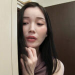 【痴女】 ～僕と彼女の女装レズ日記～ ズボンを汚してしまった僕に女上司が自分のスカートを貸してくれて… ゾクゾクする裏地の感触に思わず勃起してしまい男の娘になってレズられた僕 本田もも ＜FANZA＞