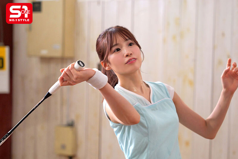 【痴女】 「先生のラケットが欲しいの」 バドミントン部のこんな可愛い教...