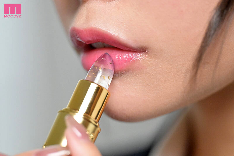 【痴女】 ネットで買った媚薬リップでビッチ化した女上司奈々と体液・愛液...