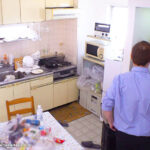 【痴女】 難波SMクラブの元伝説女王様をM男クン家に派遣します！ド級の痴女テクと関西弁ささやきで東京マゾザーメンをブッコ抜く！ 花宮きょうこ ＜FANZA＞